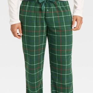 Goodfellow & Co Men’s Big and Tall size large tall microfleece pajama set.